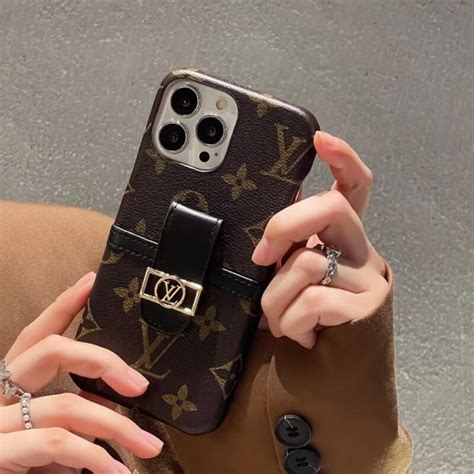 louis vuitton cover prezzo|louis vuitton phone case price.